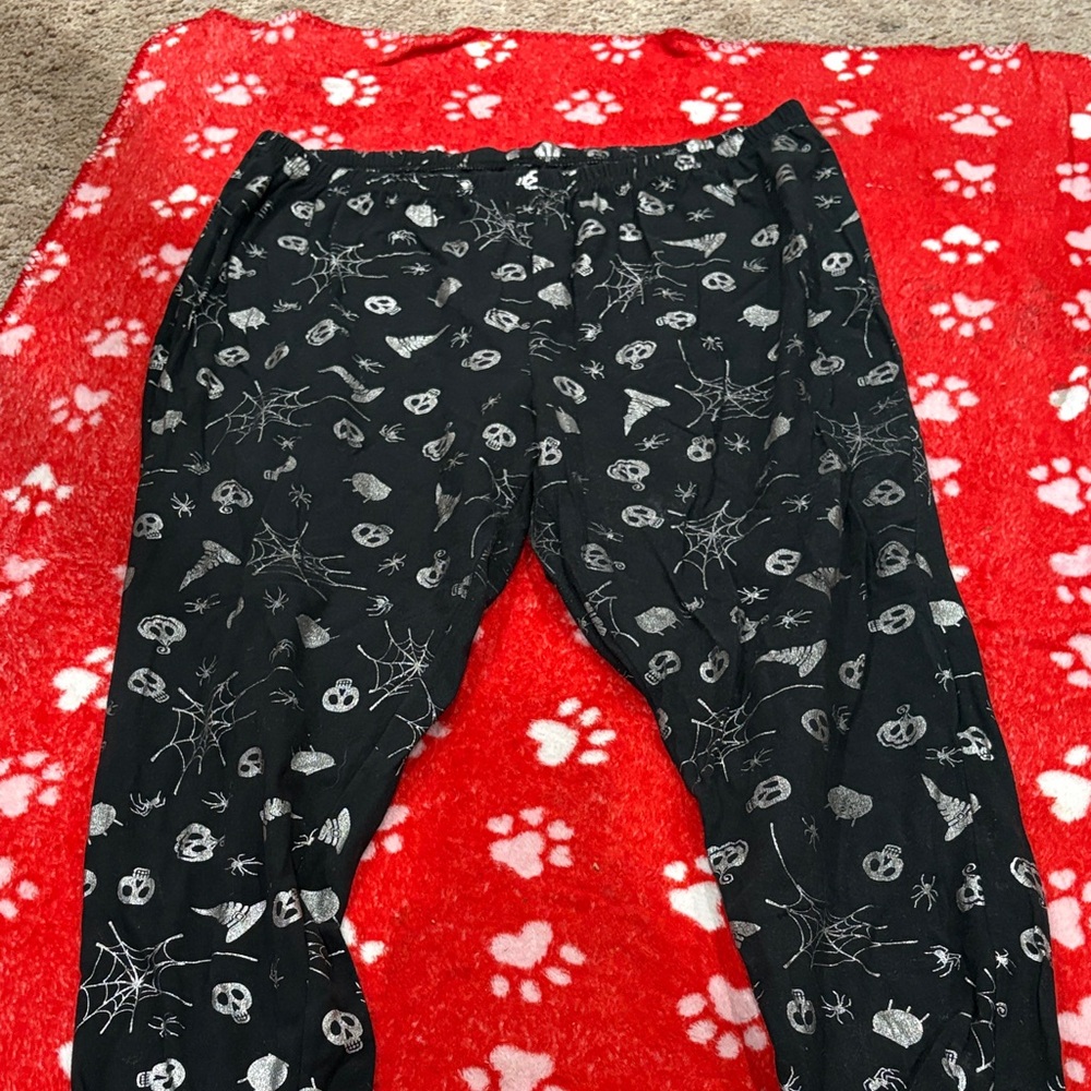 Faded Glory Halloween Themed Black and Gray Leggings